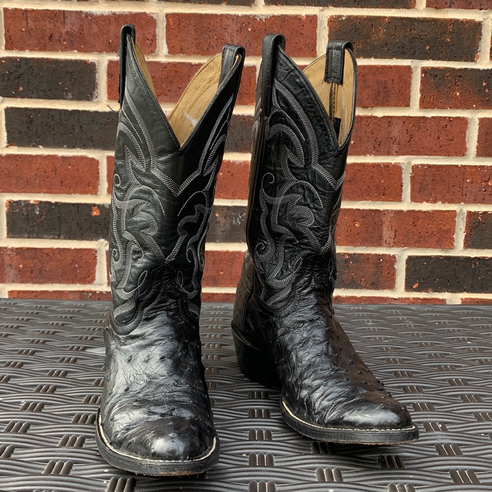 El Malcreado Full Quil Ostrich Boots. Men’s size 7.